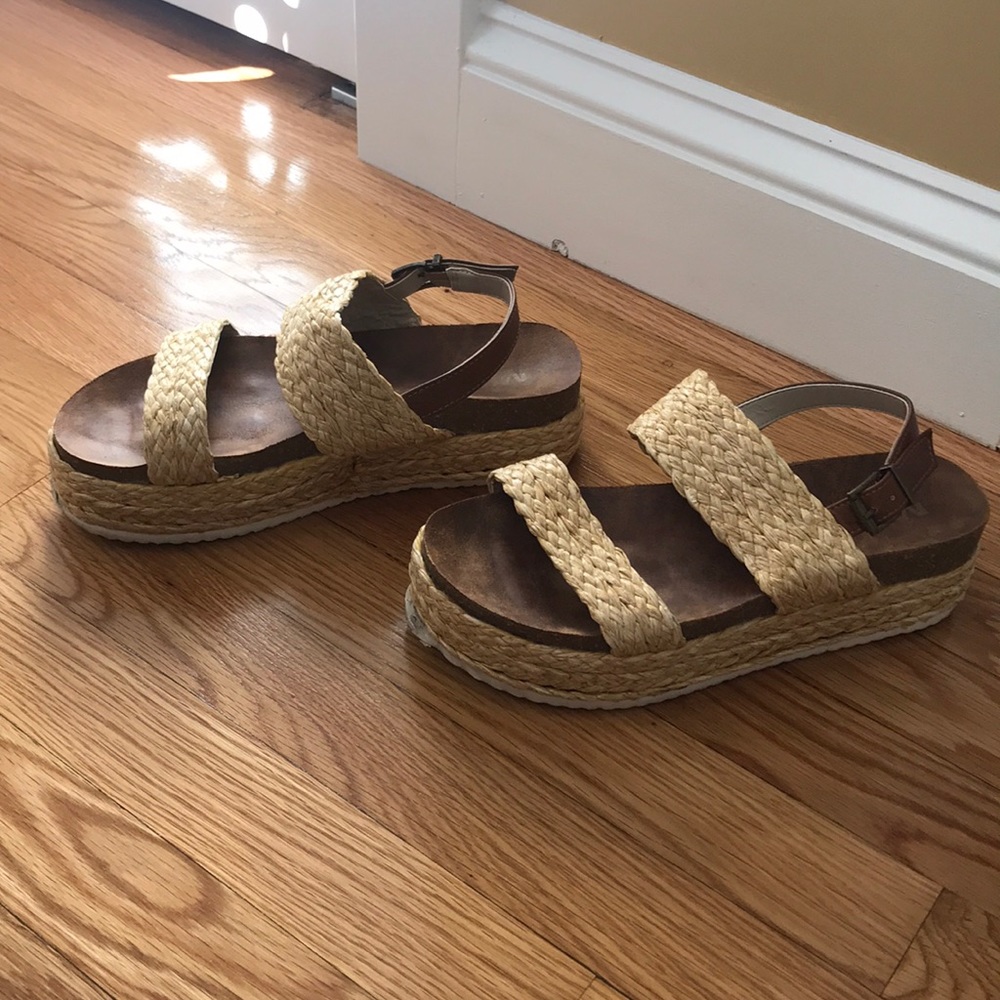 Wedge sandals